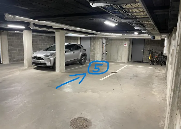 Modern Loft In The Middle Of The City, Parking Space, Tv Game *